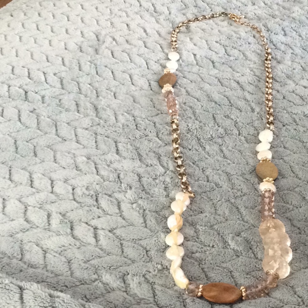 CHICOS DESIGNER NECKLACE 38 INCHES FROM END TO END